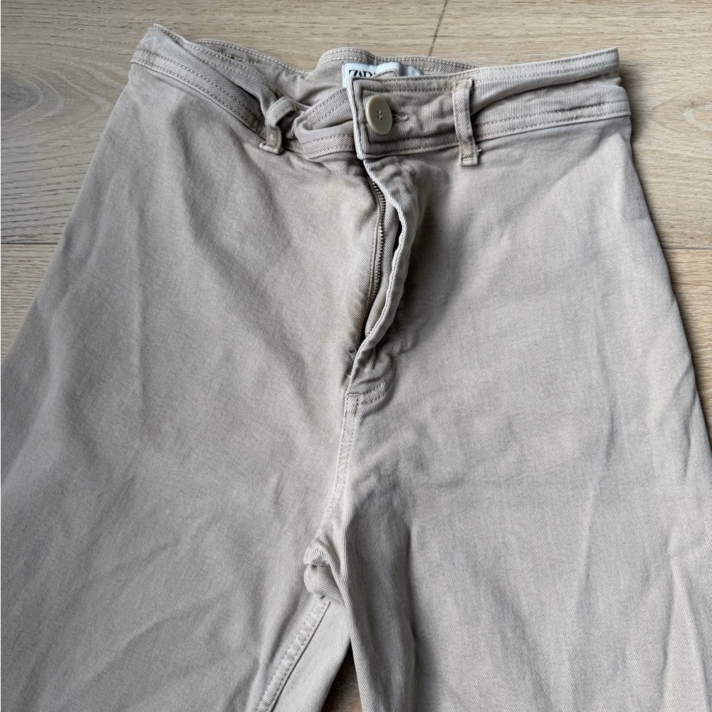 Zara High-Waisted Cropped Flare Jeans | Tan | US 8 - Picture 5 of 7